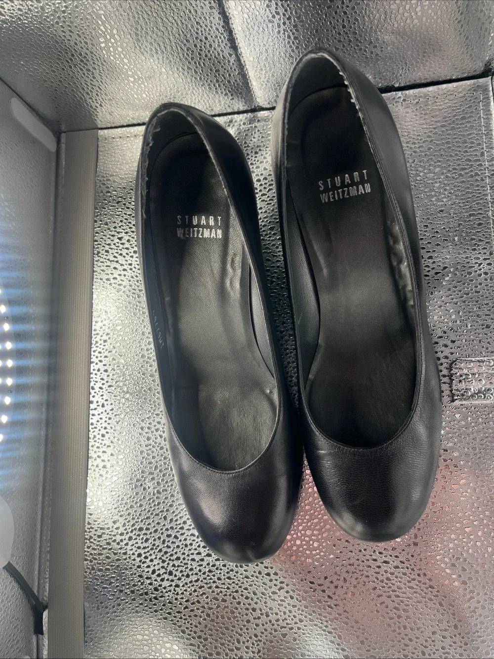 Stuart Weitzman Black Leather Round-Toe Pumps